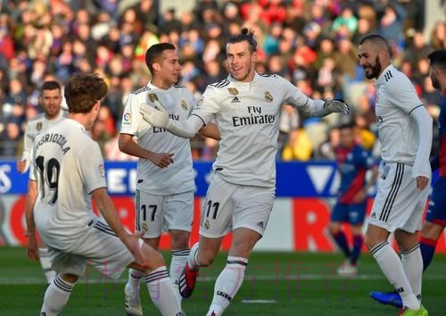 皇家馬德里 對 華歷簡奴